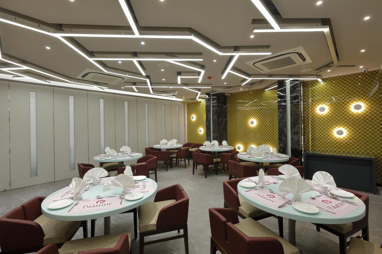 Hotel Pragati The Grand Amhedabad Dış mekan fotoğraf
